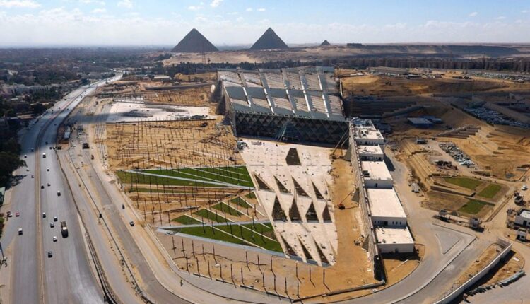 المنطقة الأثرية بالأهرامات